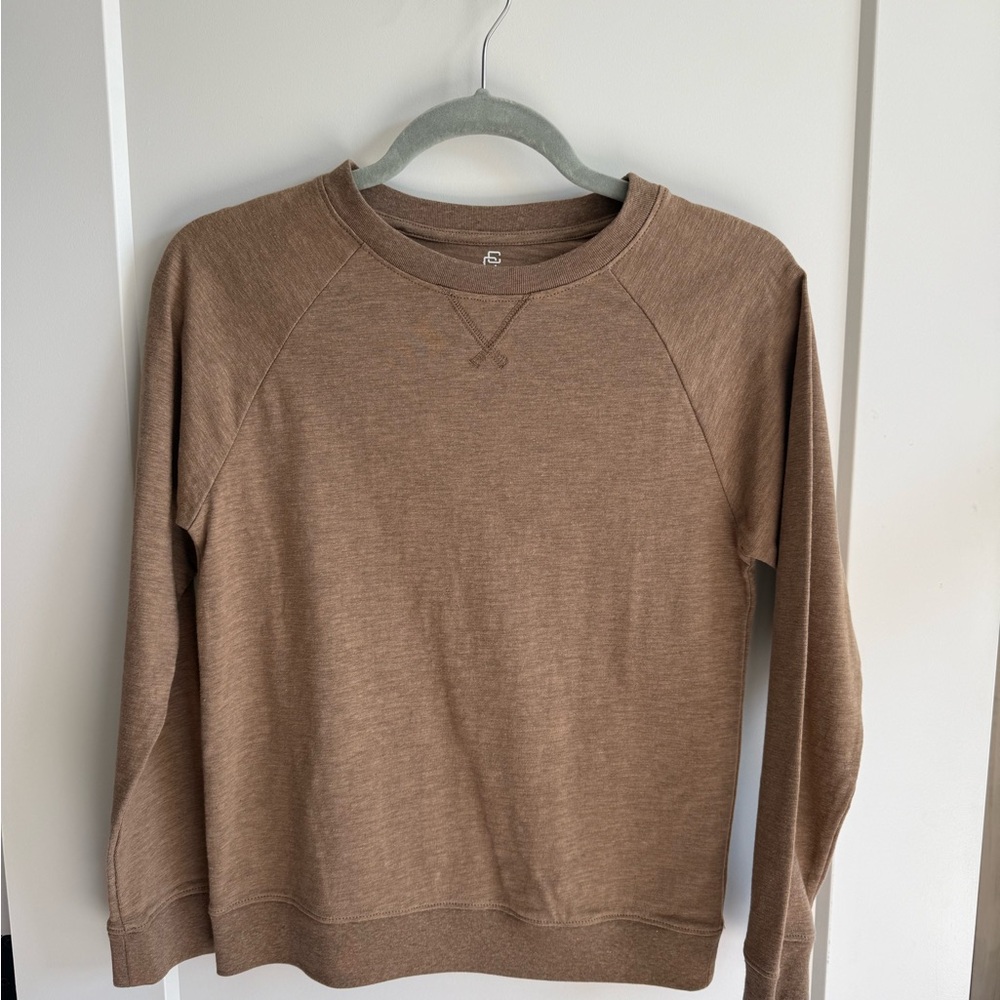Class Club Men's Tan Crewneck Sweater